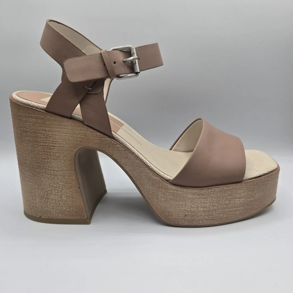 DOLCE VITA NWOT Wallis Chunky Heel Woodgrain Platform Heels in Beige